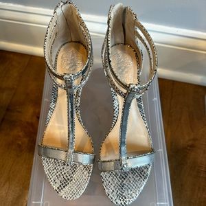 Vince Camuto Snake Skin Silver Open Toe Sandel with kitten heel.